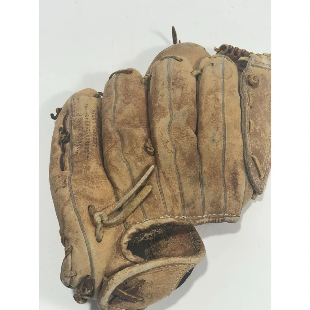 Wilson a2000 baseball